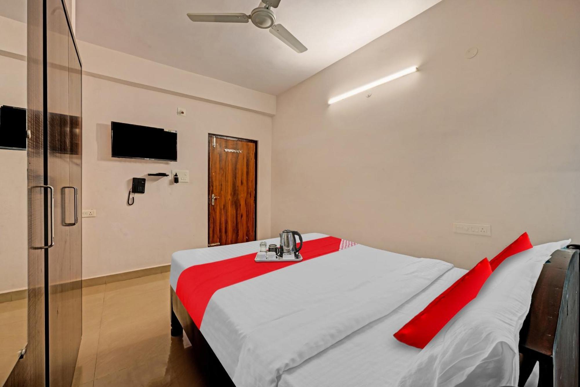 Hotel O Coastal Inn Luxury Service Apartments Какінада Екстер'єр фото